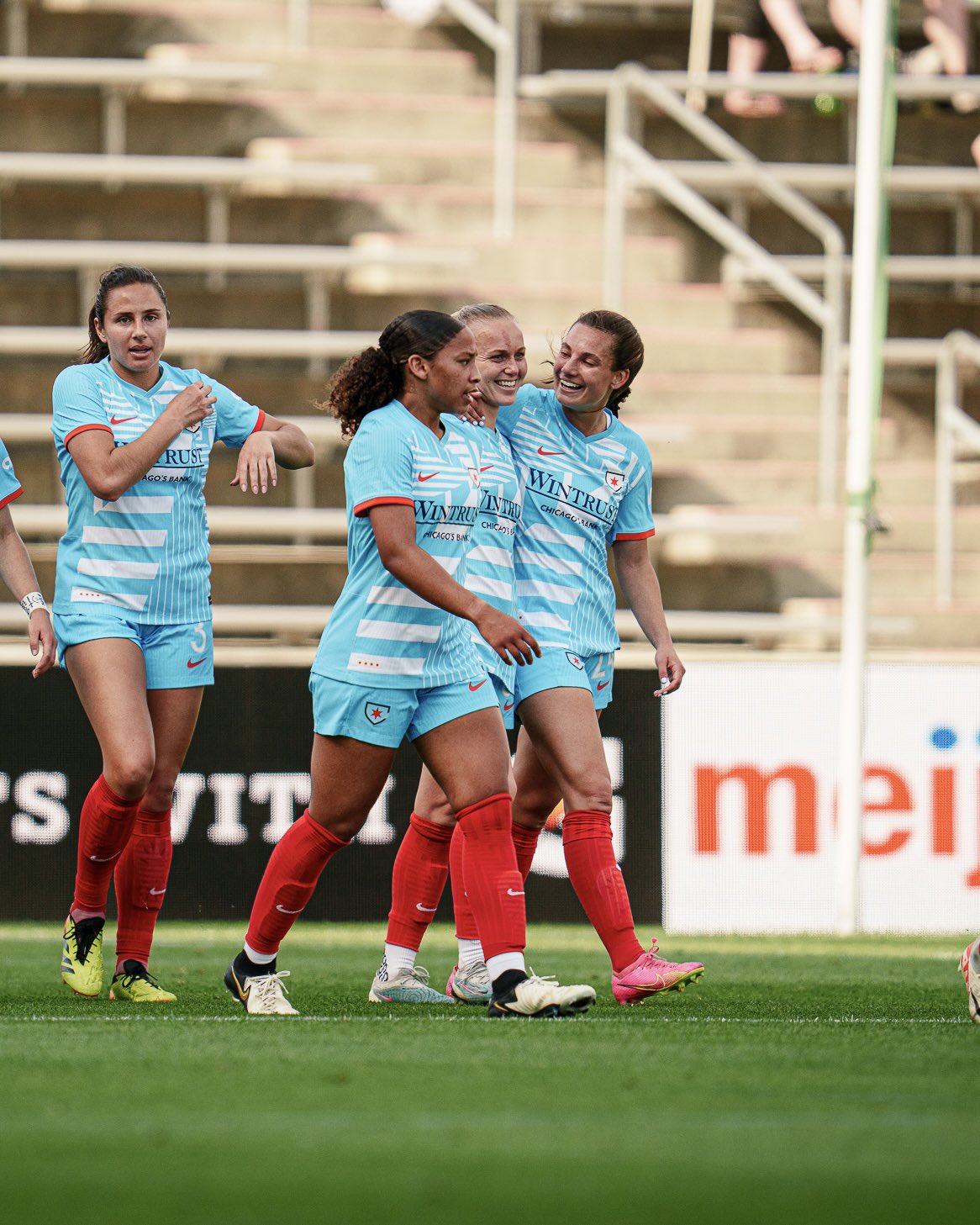 Nesbeth & Chicago Red Stars Win at Home (Soccer)